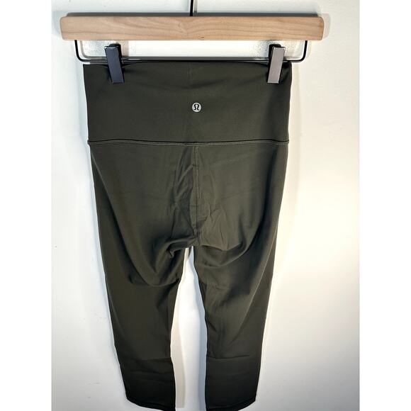 Lululemon Wunder Under Crop (Hi-Rise) Luxtreme 21" Size: 4 - Picture 3 of 7
